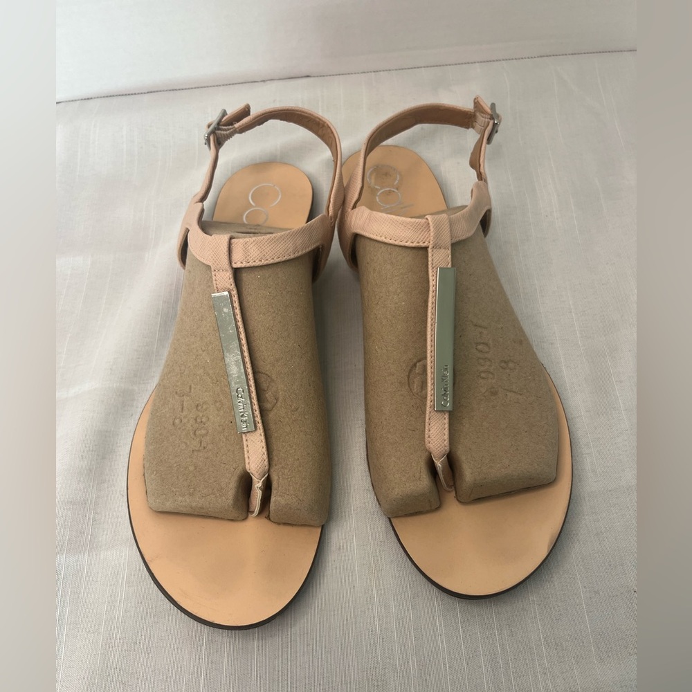 Calvin Klein Tan Leather Sandals. Size 8.5
